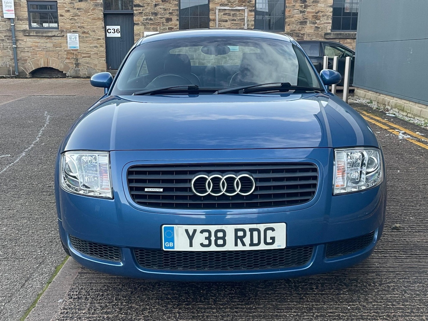 Used Audi TT 2001 for sale - 76898831: Photo 23