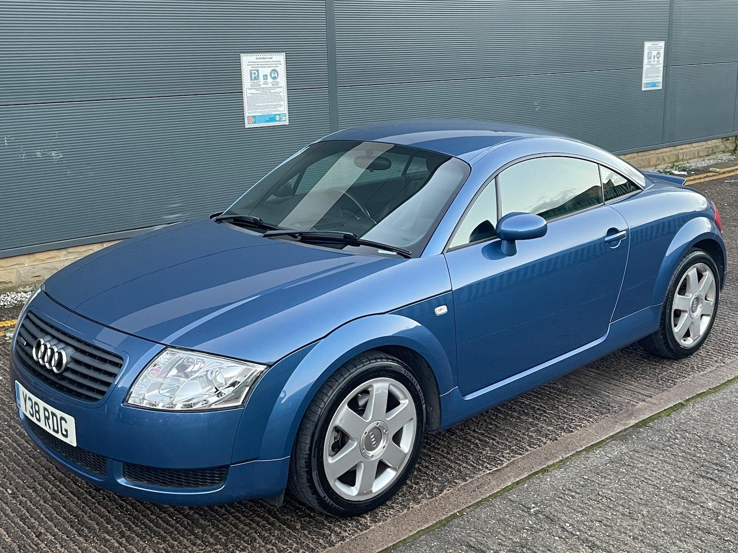 Used Audi TT 2001 for sale - 76898831: Photo 25