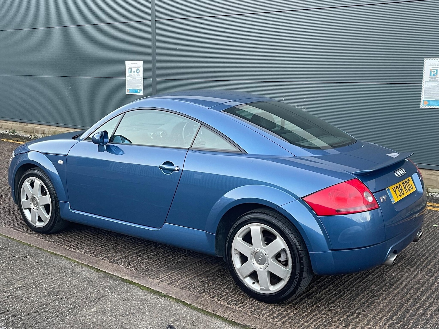 Used Audi TT 2001 for sale - 76898831: Photo 28