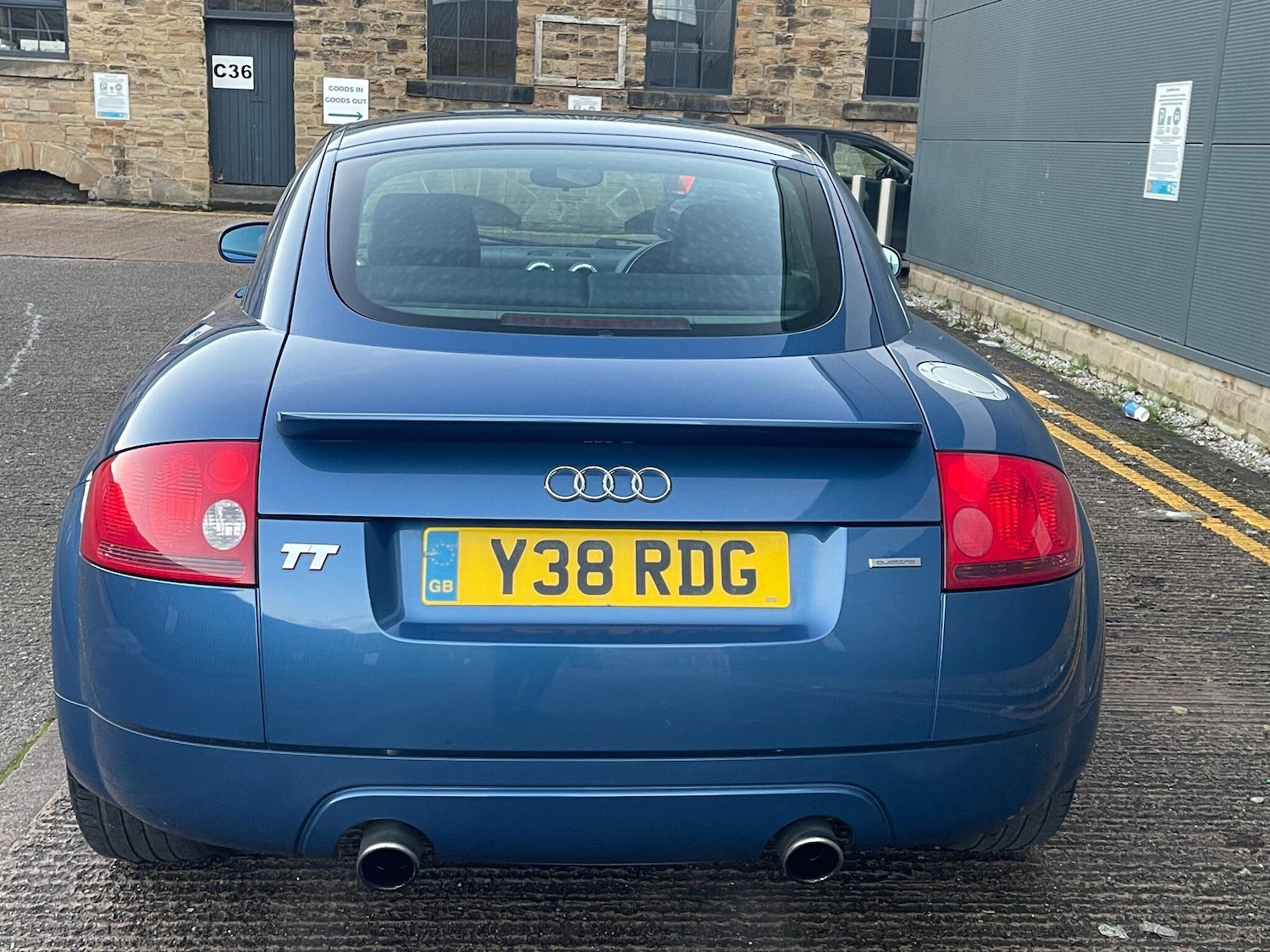 Used Audi TT 2001 for sale - 76898831: Photo 30