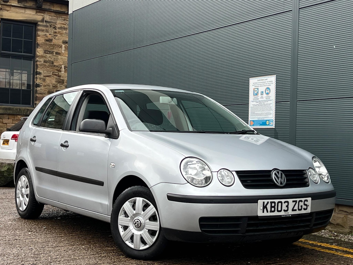 Used Volkswagen Polo 2003 for sale - 76886720: Photo 3