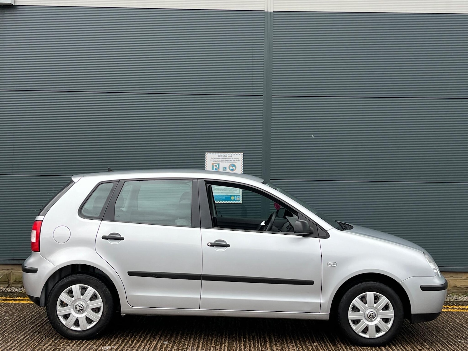 Used Volkswagen Polo 2003 for sale - 76886720: Photo 6