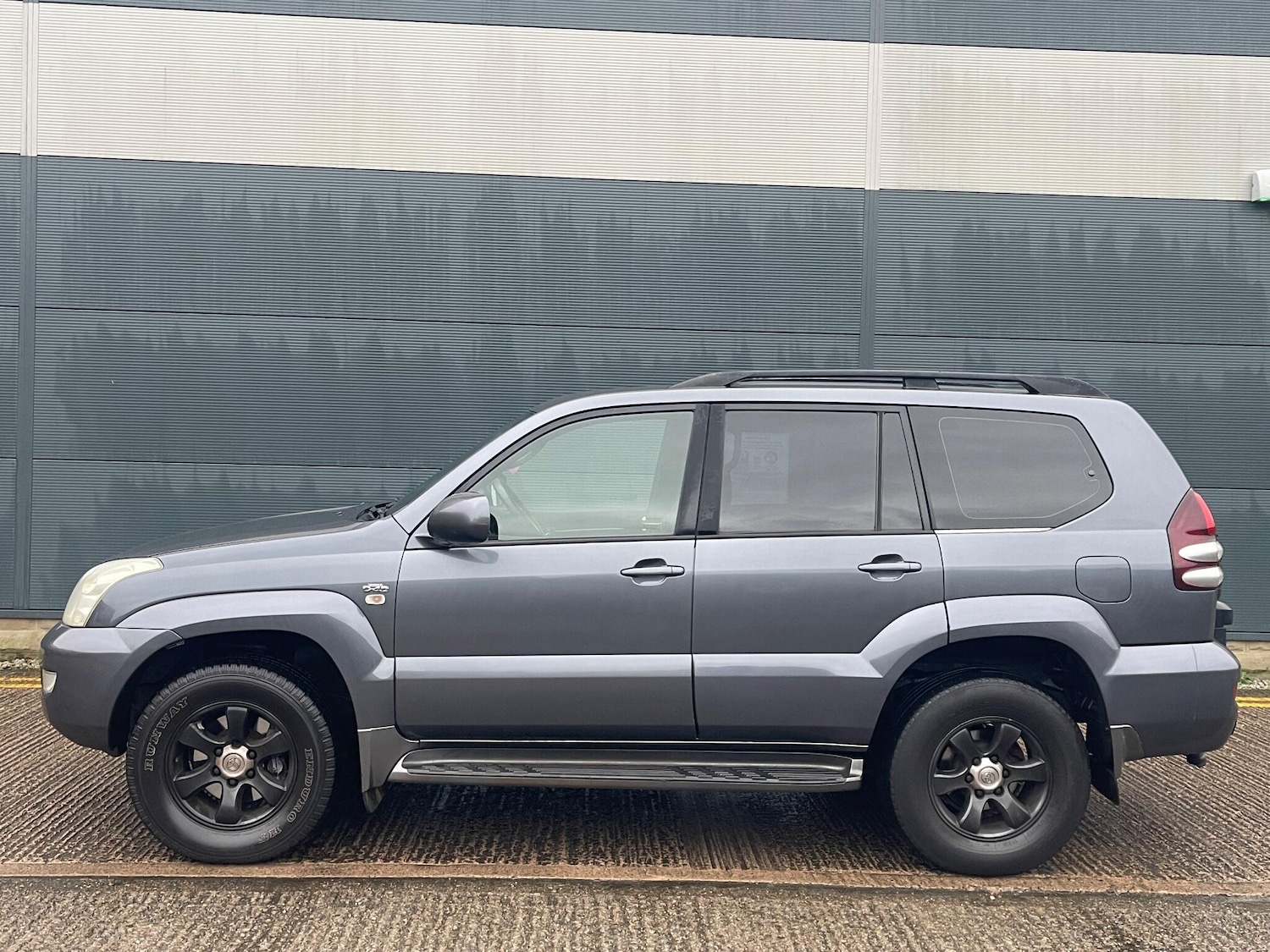 Used Toyota Land Cruiser for sale - 77166838: Photo 10