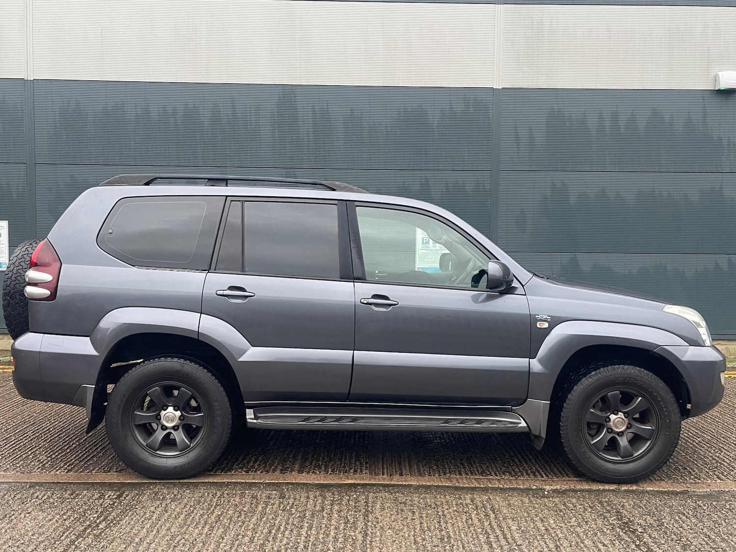 Used Toyota Land Cruiser for sale - 77166838: Photo 33