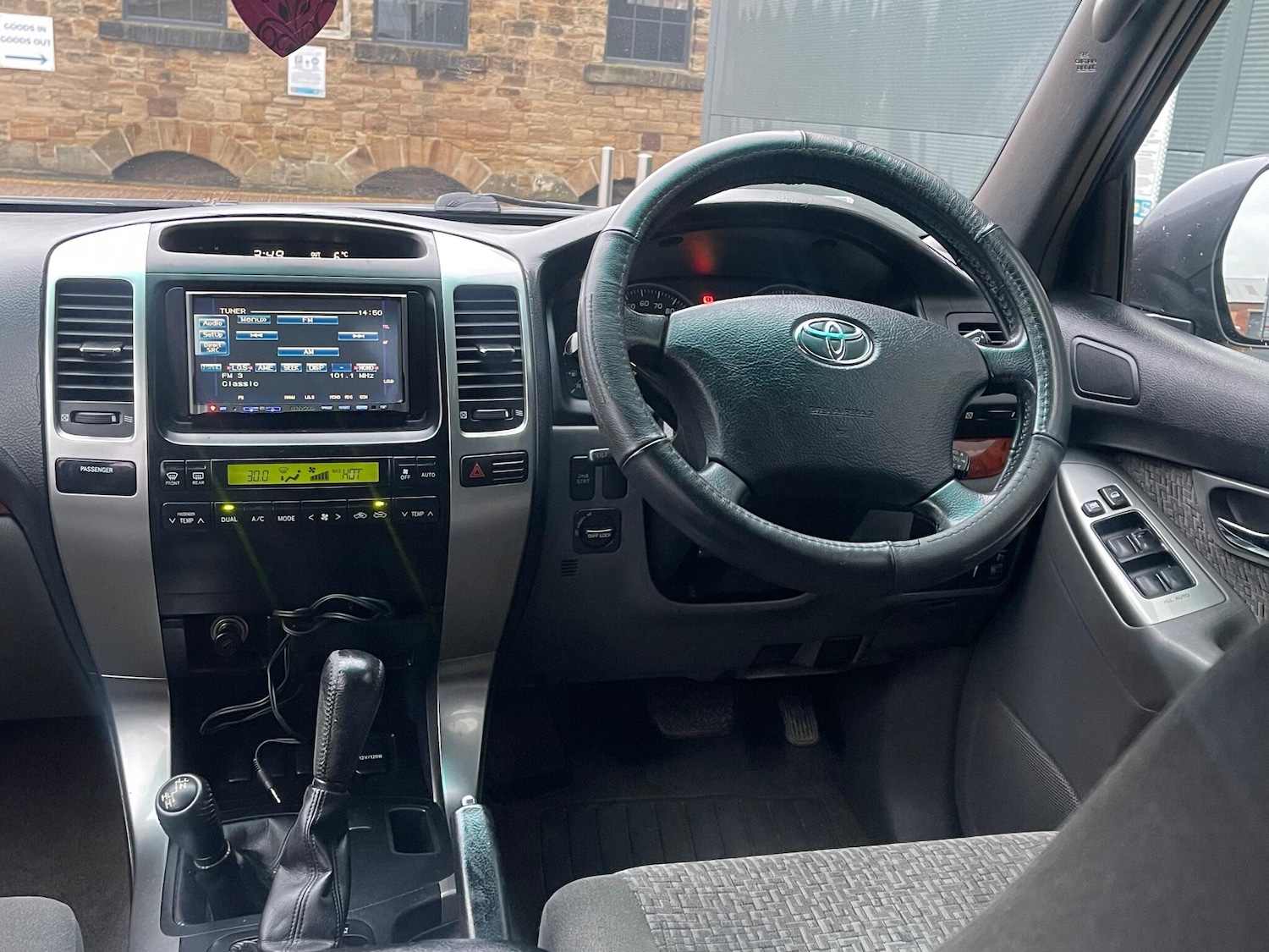 Used Toyota Land Cruiser for sale - 77166838: Photo 48