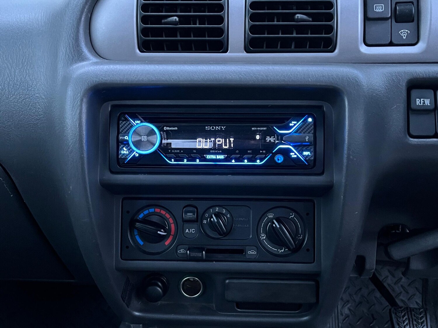 Used Mazda B2500 2003 for sale - 77278774: Photo 17