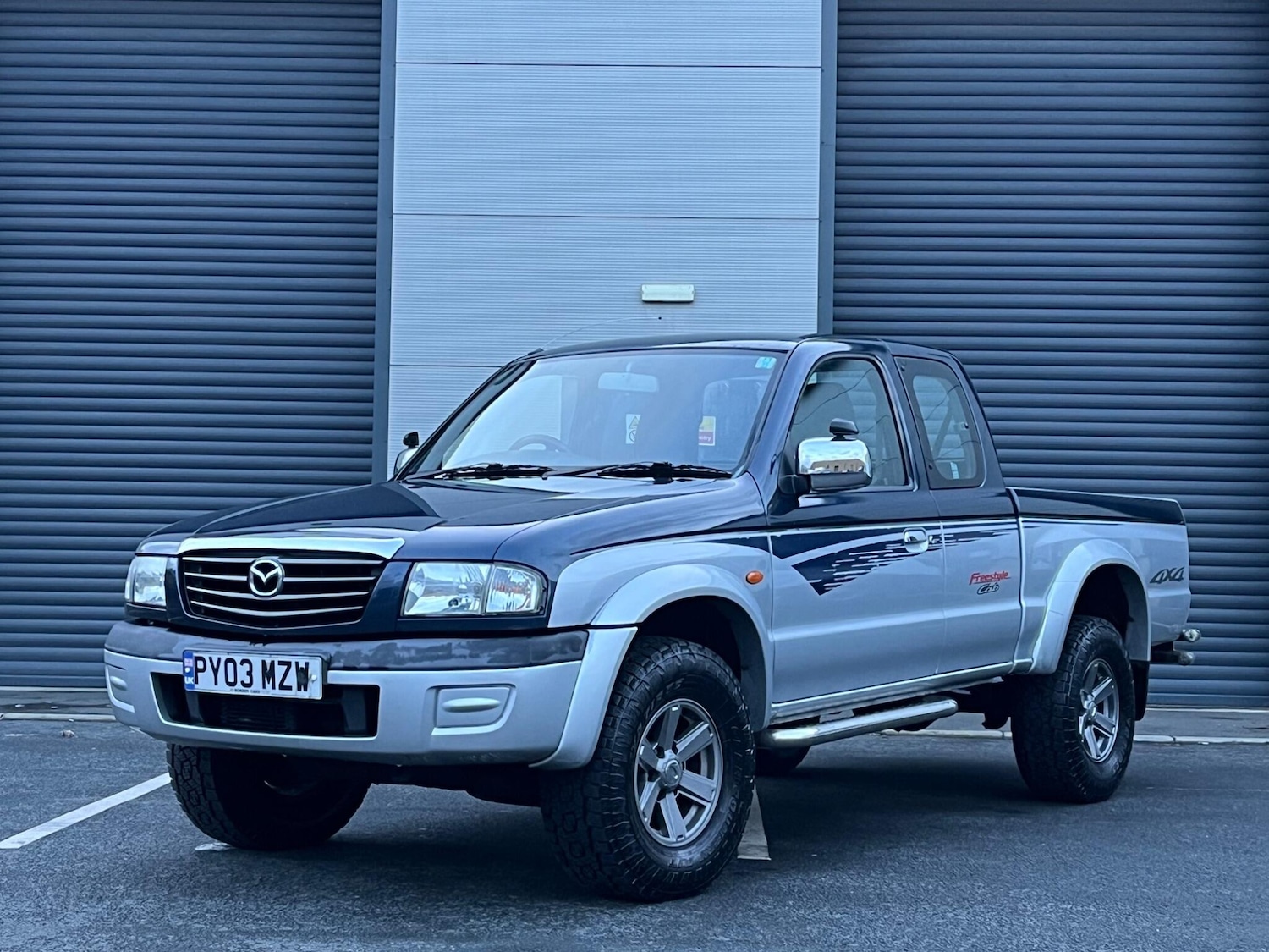 Used Mazda B2500 2003 for sale - 77278774: Photo 2