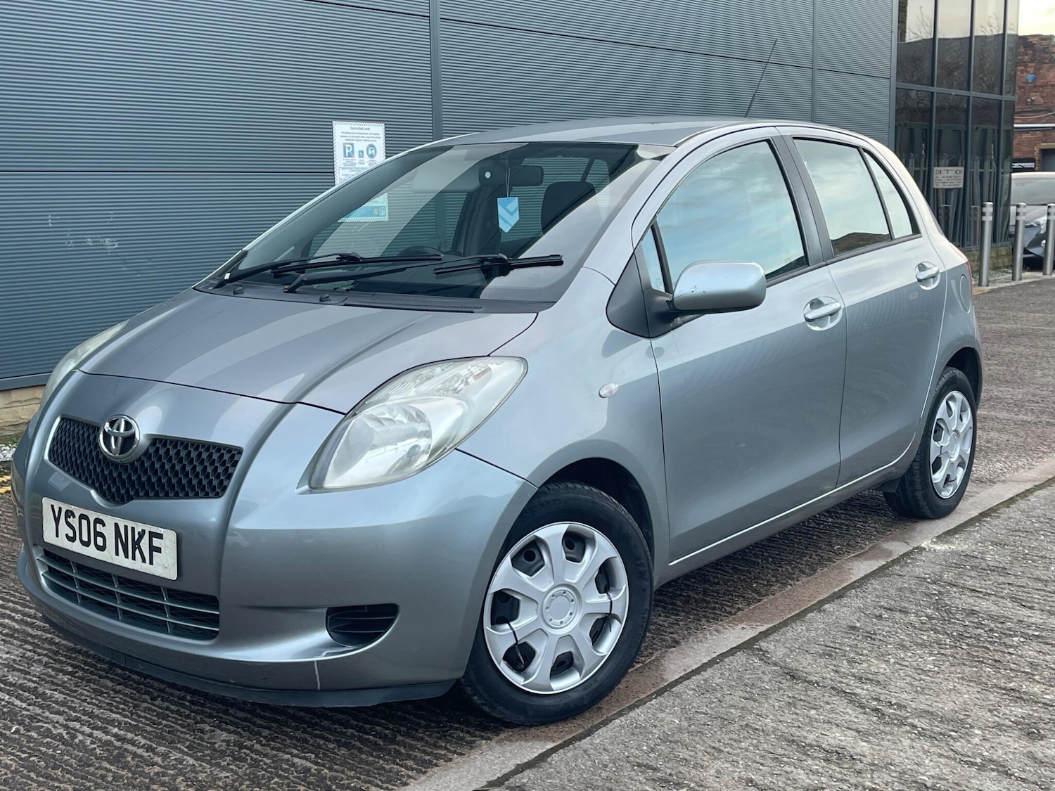 Used Toyota Yaris for sale - 77267737: Photo 2