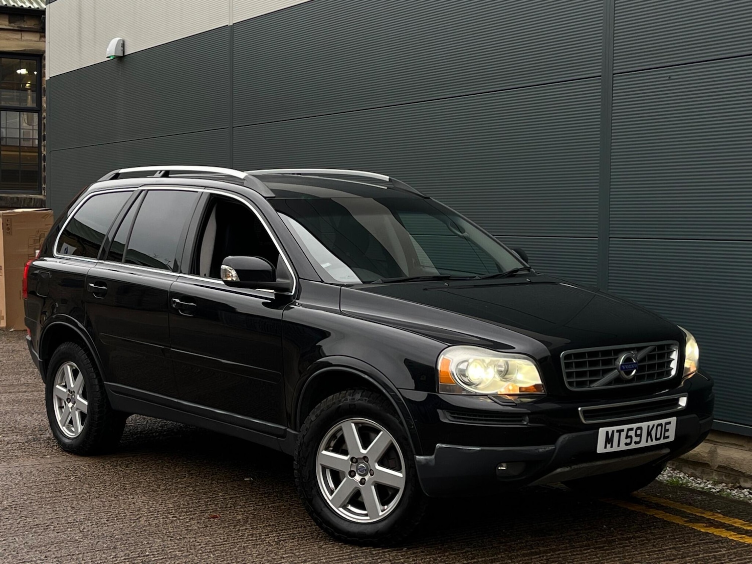 Used Volvo XC90 2009 for sale - 76936318: Photo 1