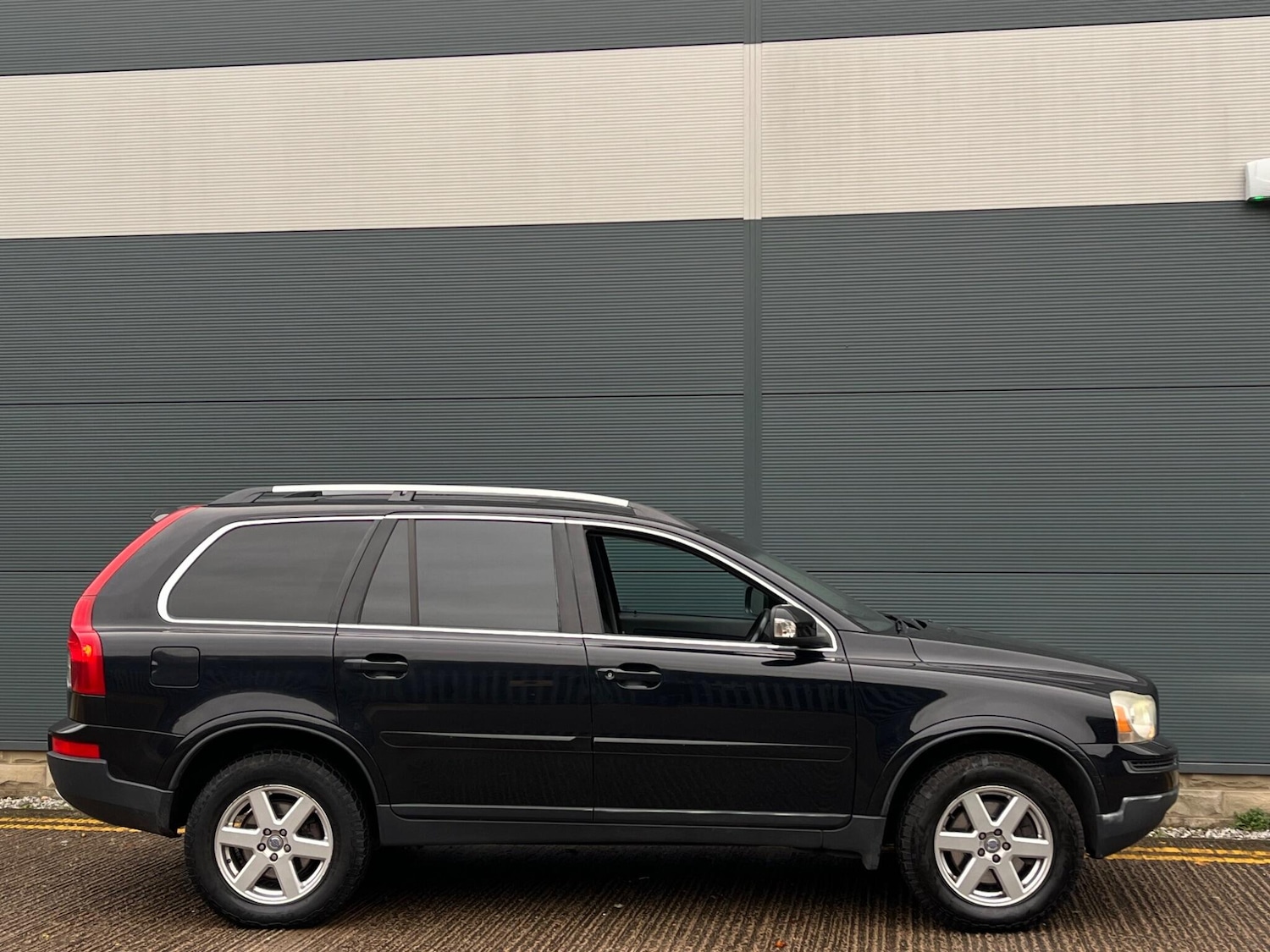 Used Volvo XC90 2009 for sale - 76936318: Photo 10