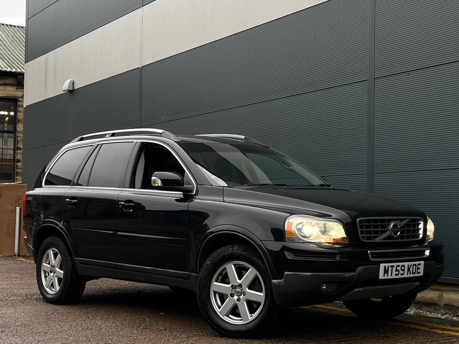 Used Volvo XC90 2009 for sale - 76936318: Photo 5