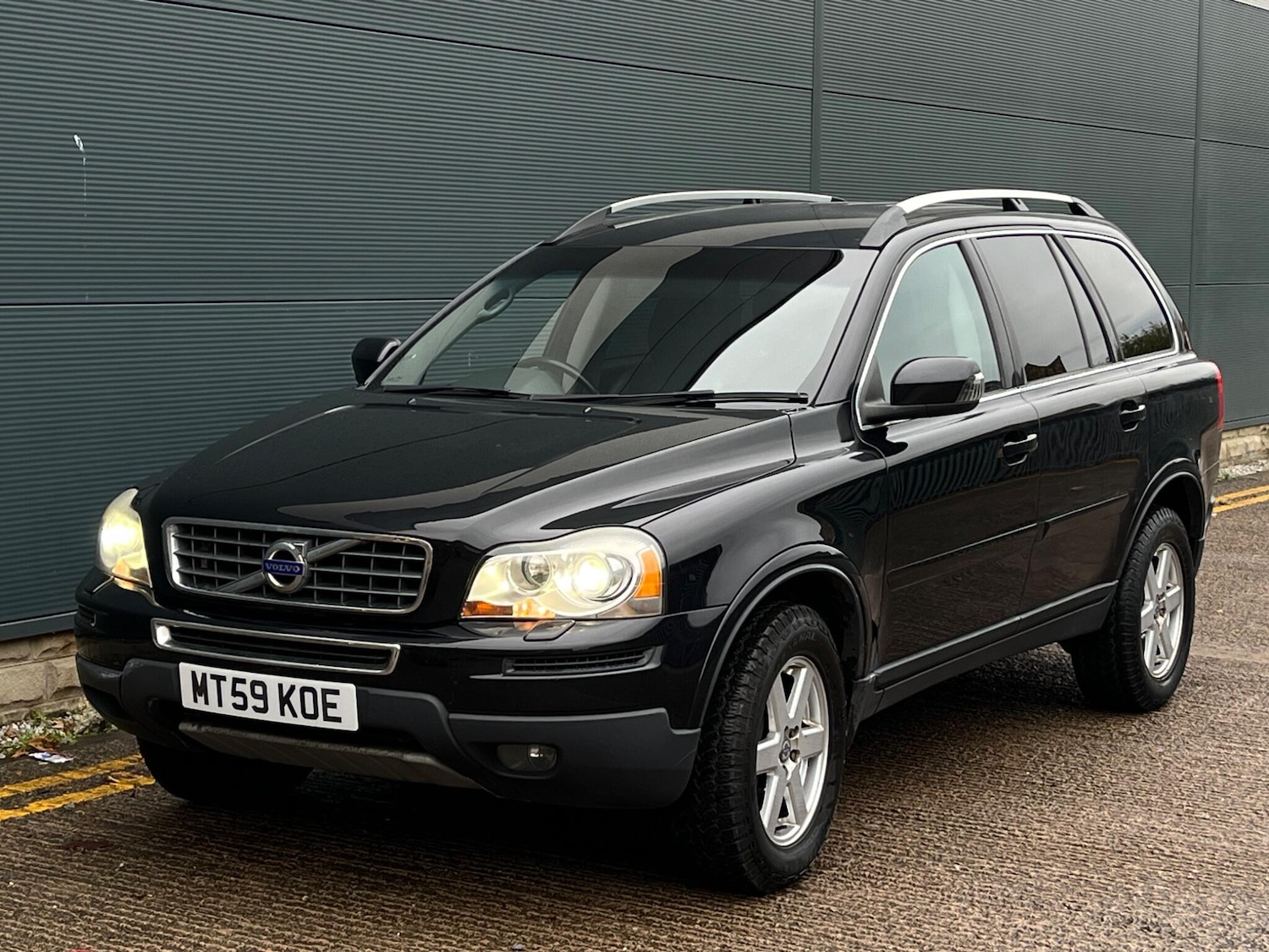 Used Volvo XC90 2009 for sale - 76936318: Photo 8