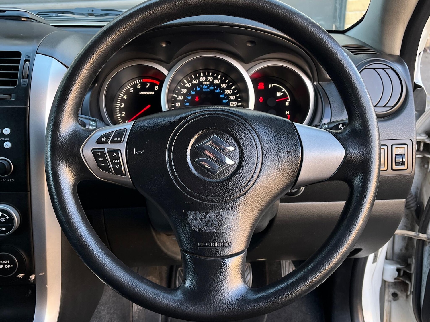 Used Suzuki Grand Vitara 2011 for sale - 76926842: Photo 21