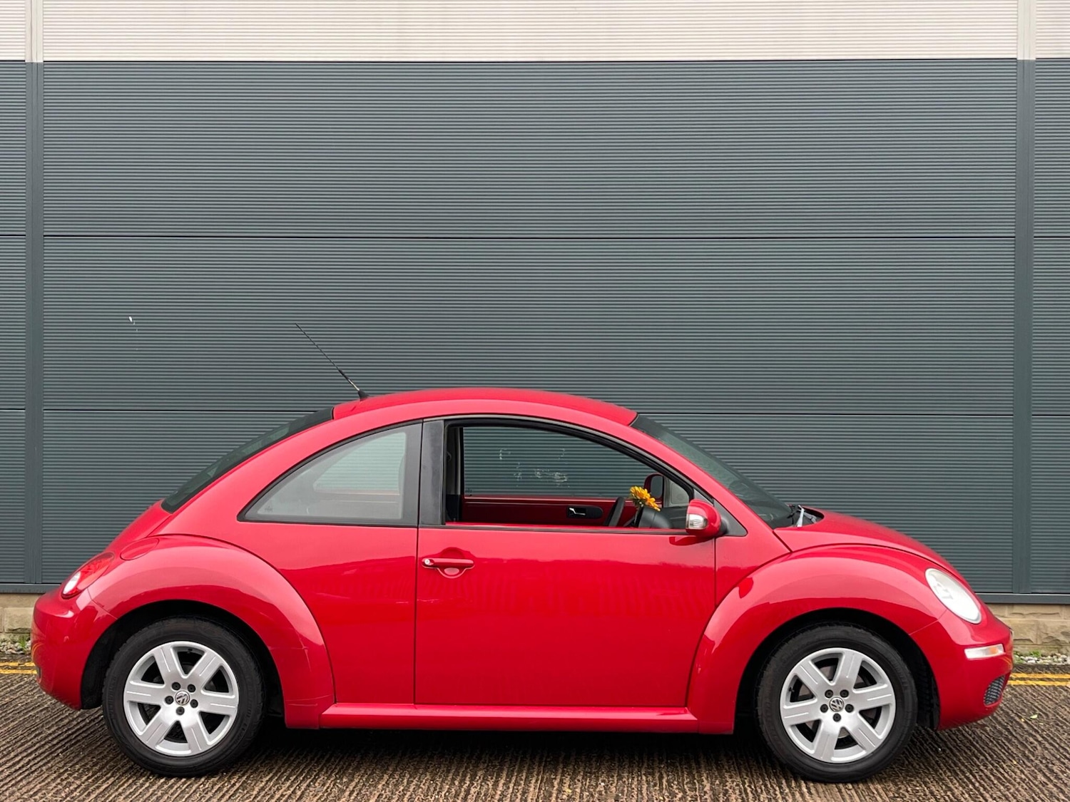 Used Volkswagen Beetle 2009 for sale - 76728648: Photo 12