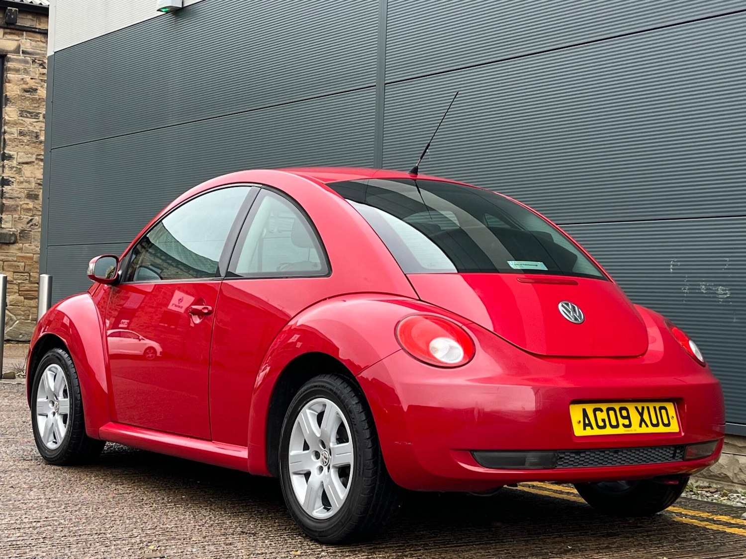 Used Volkswagen Beetle 2009 for sale - 76728648: Photo 4