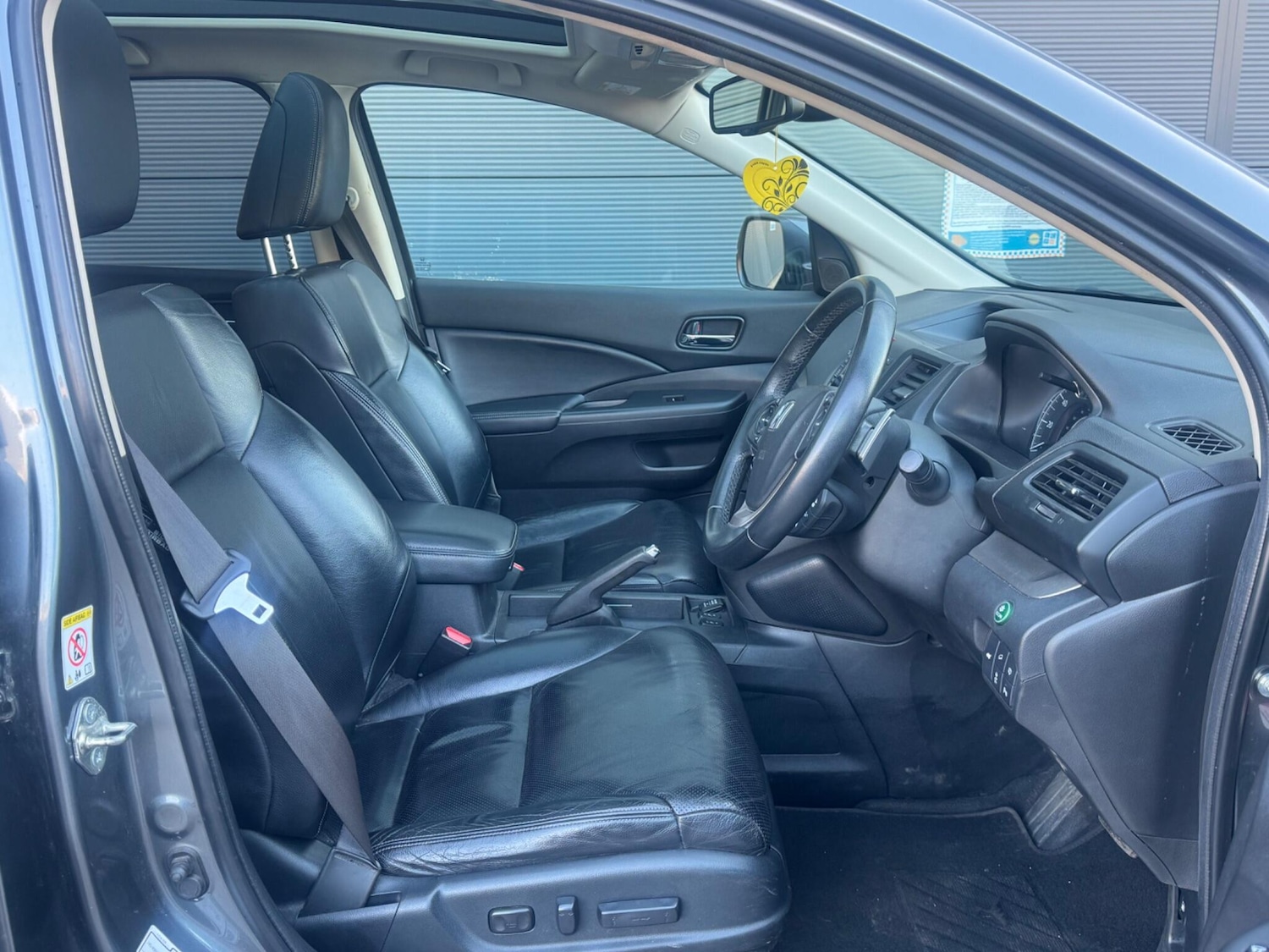 Used Honda CR-V for sale - 78058008: Photo 3