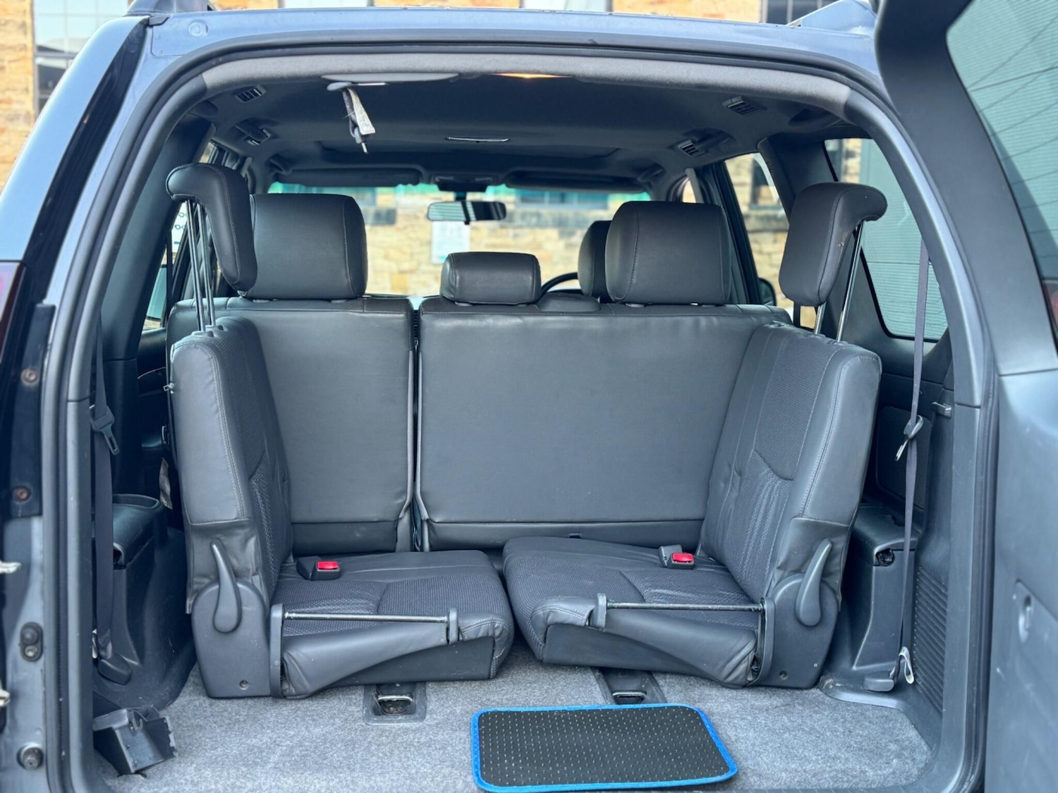 Used Toyota Land Cruiser 2005 for sale - 77738283: Photo 24