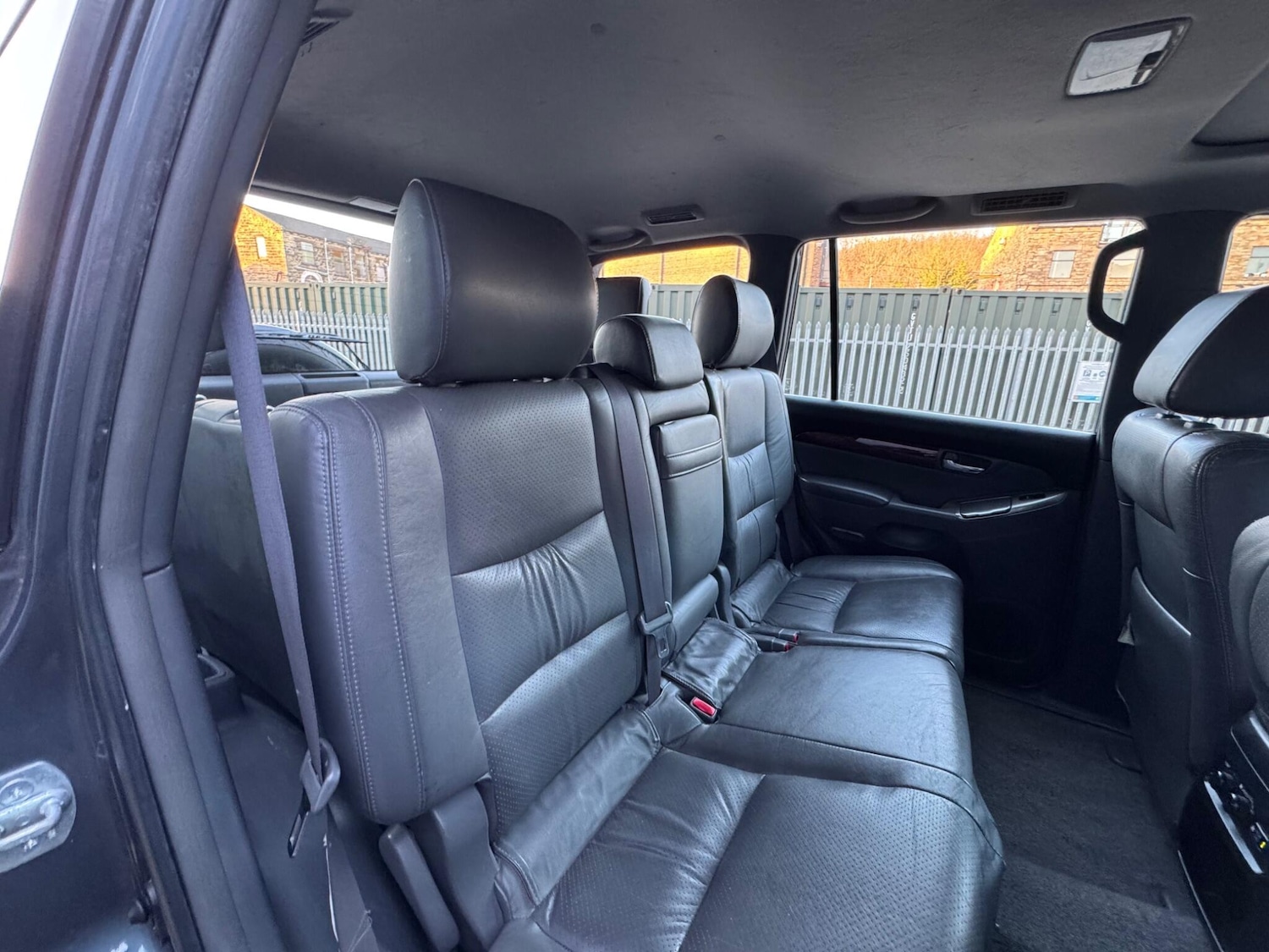 Used Toyota Land Cruiser 2005 for sale - 77738283: Photo 27