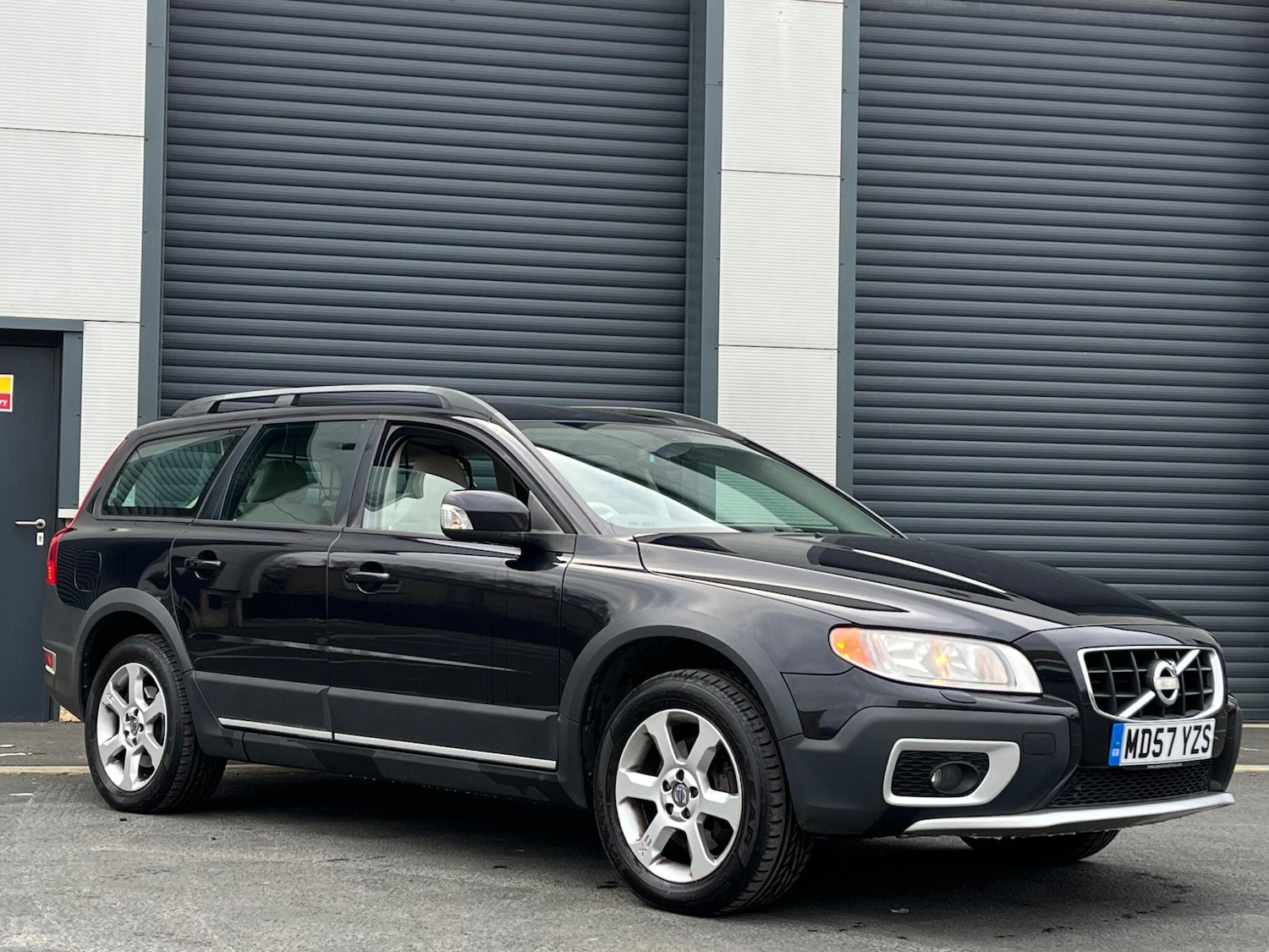 Used Volvo XC70 2007 for sale - 77156084: Photo 6