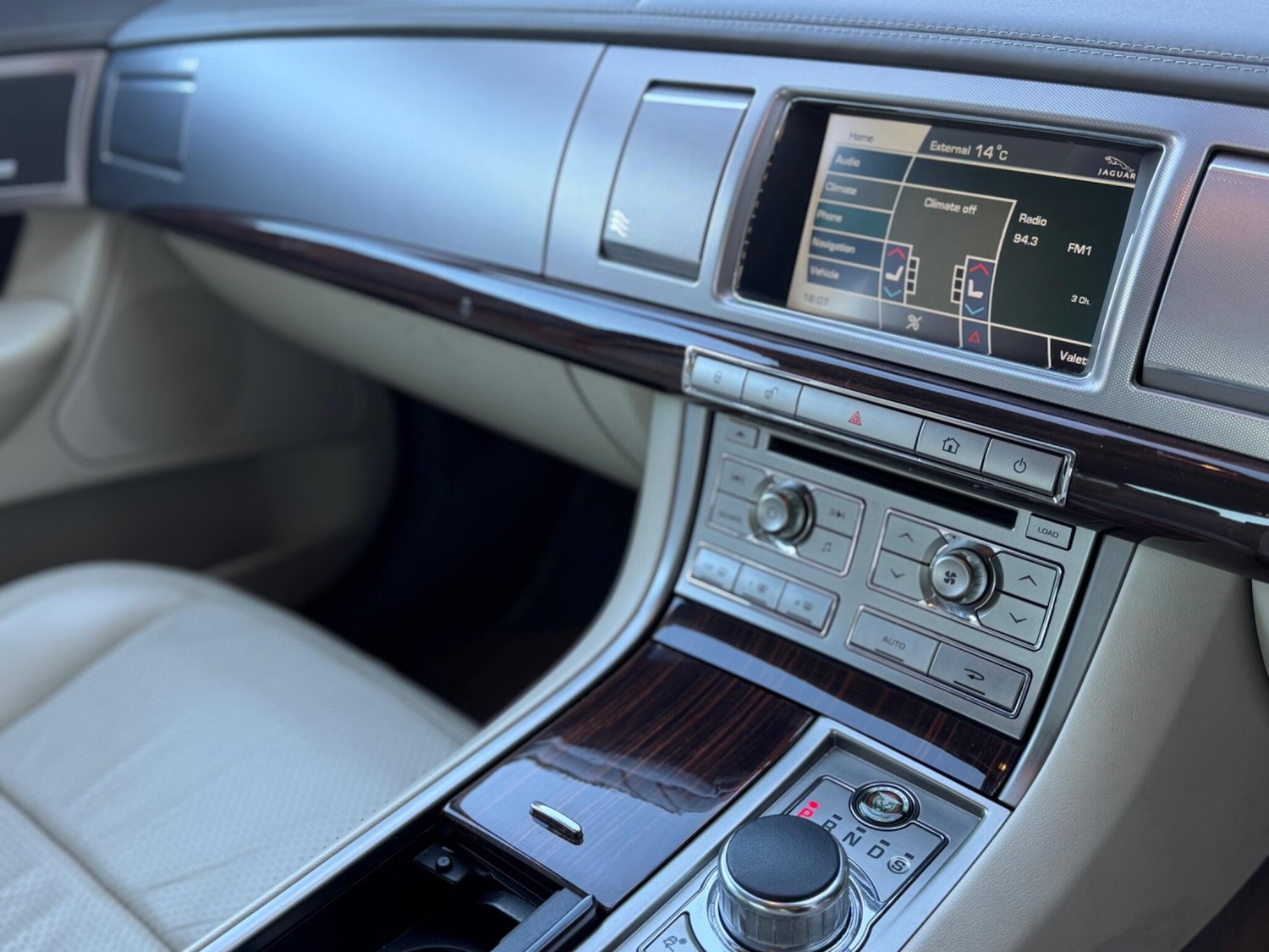 Used Jaguar XF 2009 for sale - 77752997: Photo 22