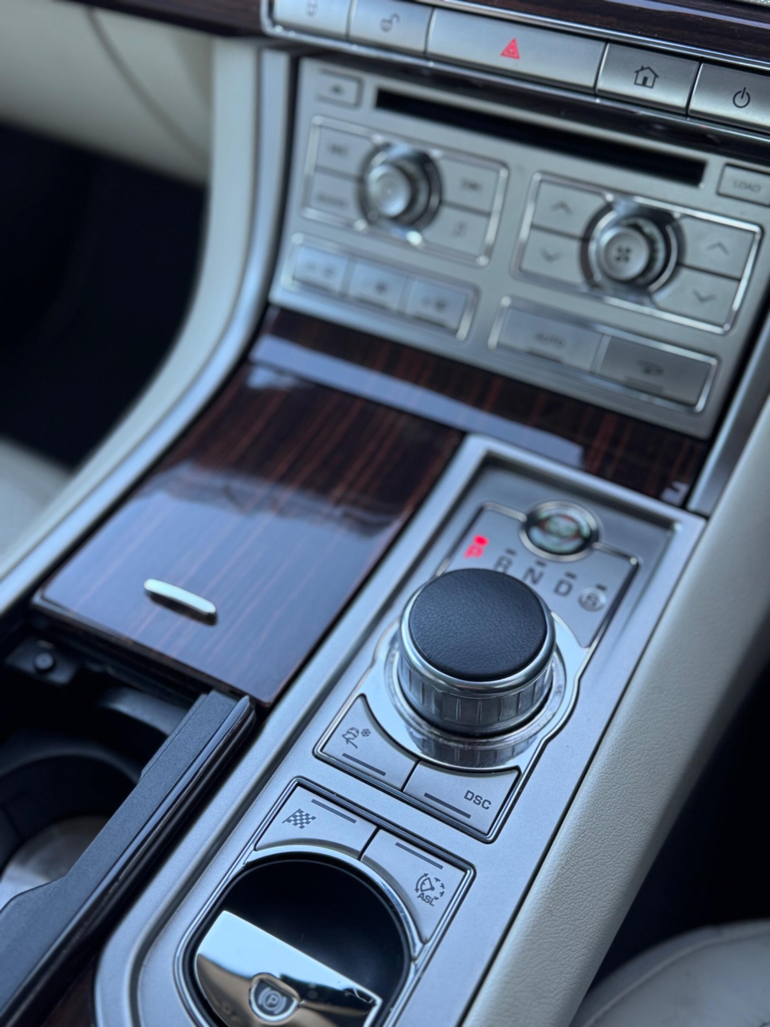 Used Jaguar XF 2009 for sale - 77752997: Photo 24