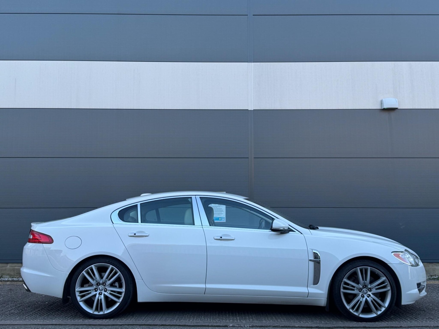 Used Jaguar XF 2009 for sale - 77752997: Photo 7