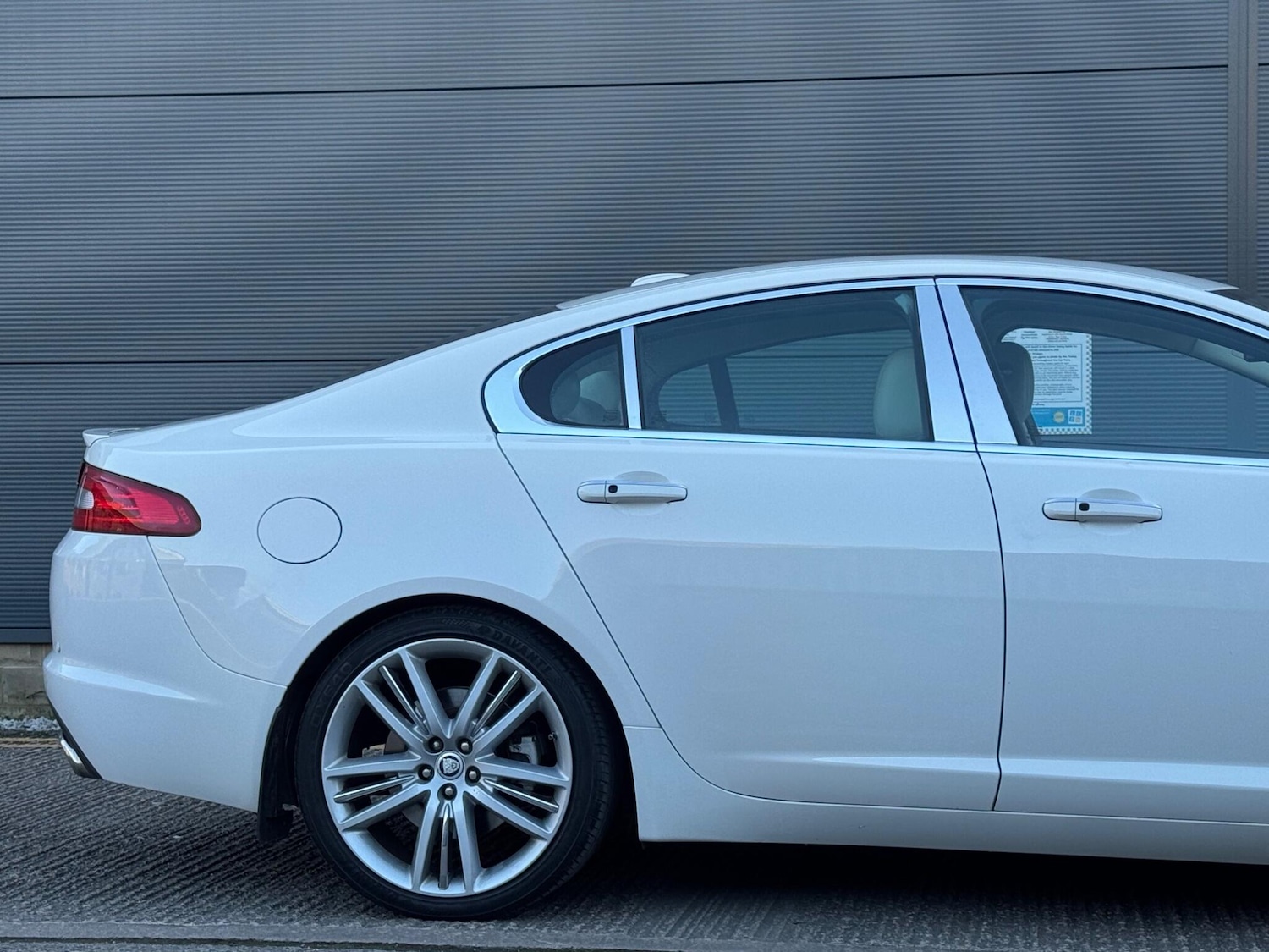 Used Jaguar XF 2009 for sale - 77752997: Photo 8