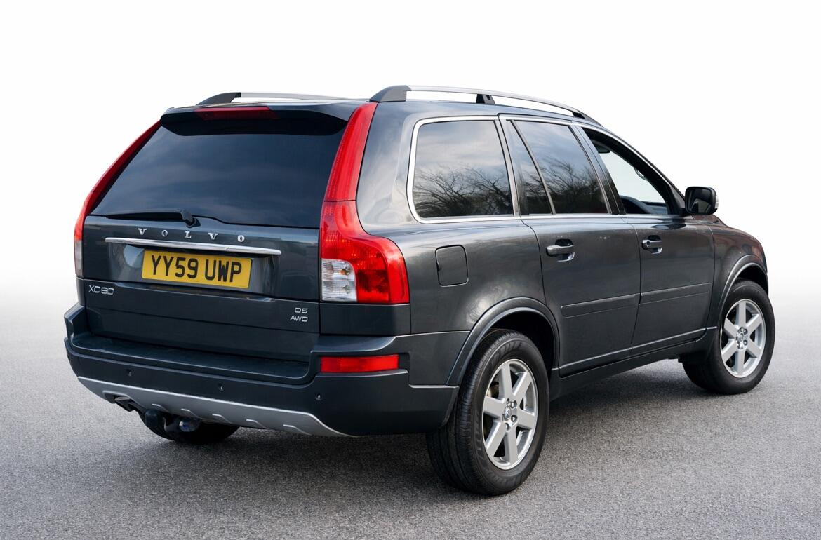 Used Volvo XC90 2010 for sale - 77216300: Photo 2
