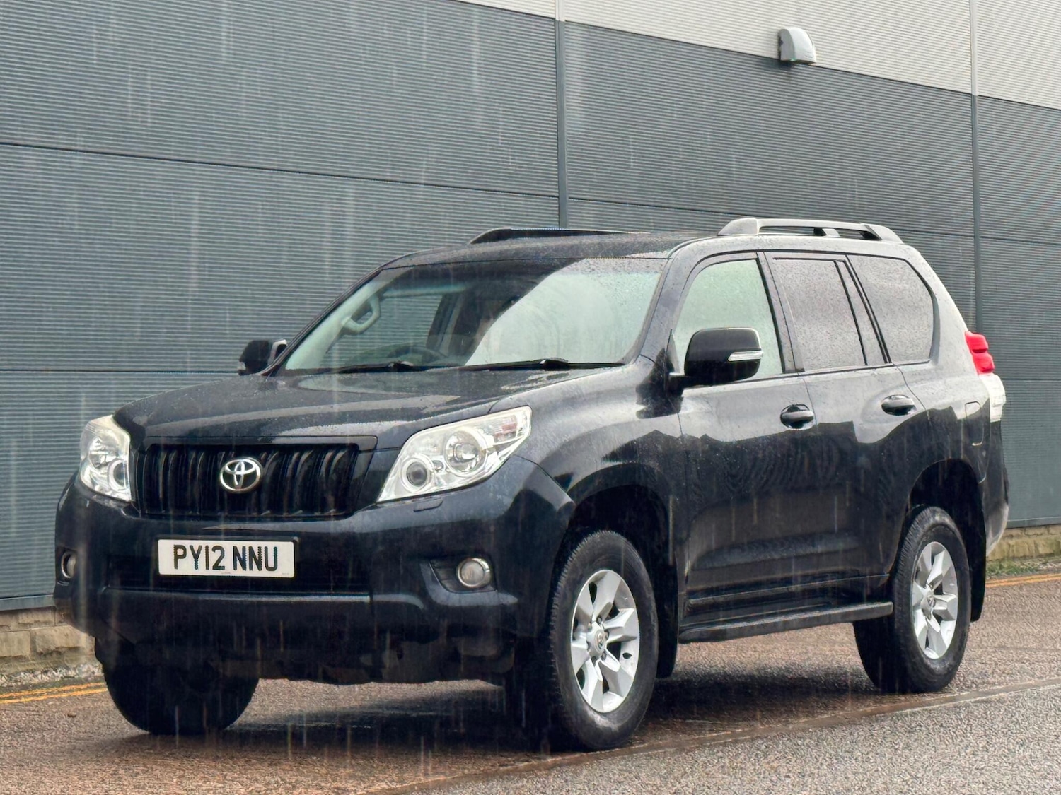 Used Toyota Land Cruiser 2012 for sale - 77510008: Photo 10