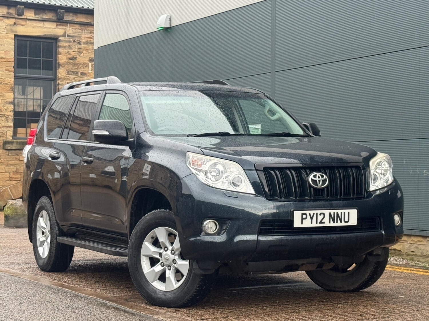 Used Toyota Land Cruiser 2012 for sale - 77510008: Photo 2