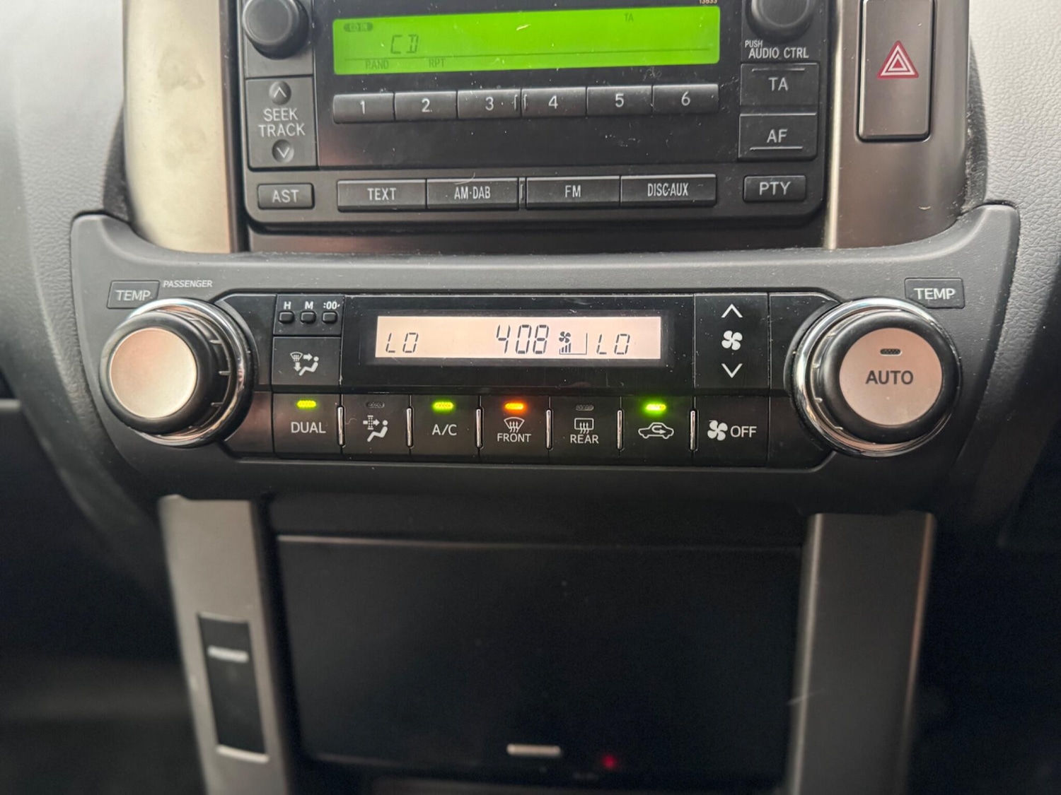 Used Toyota Land Cruiser 2012 for sale - 77510008: Photo 22