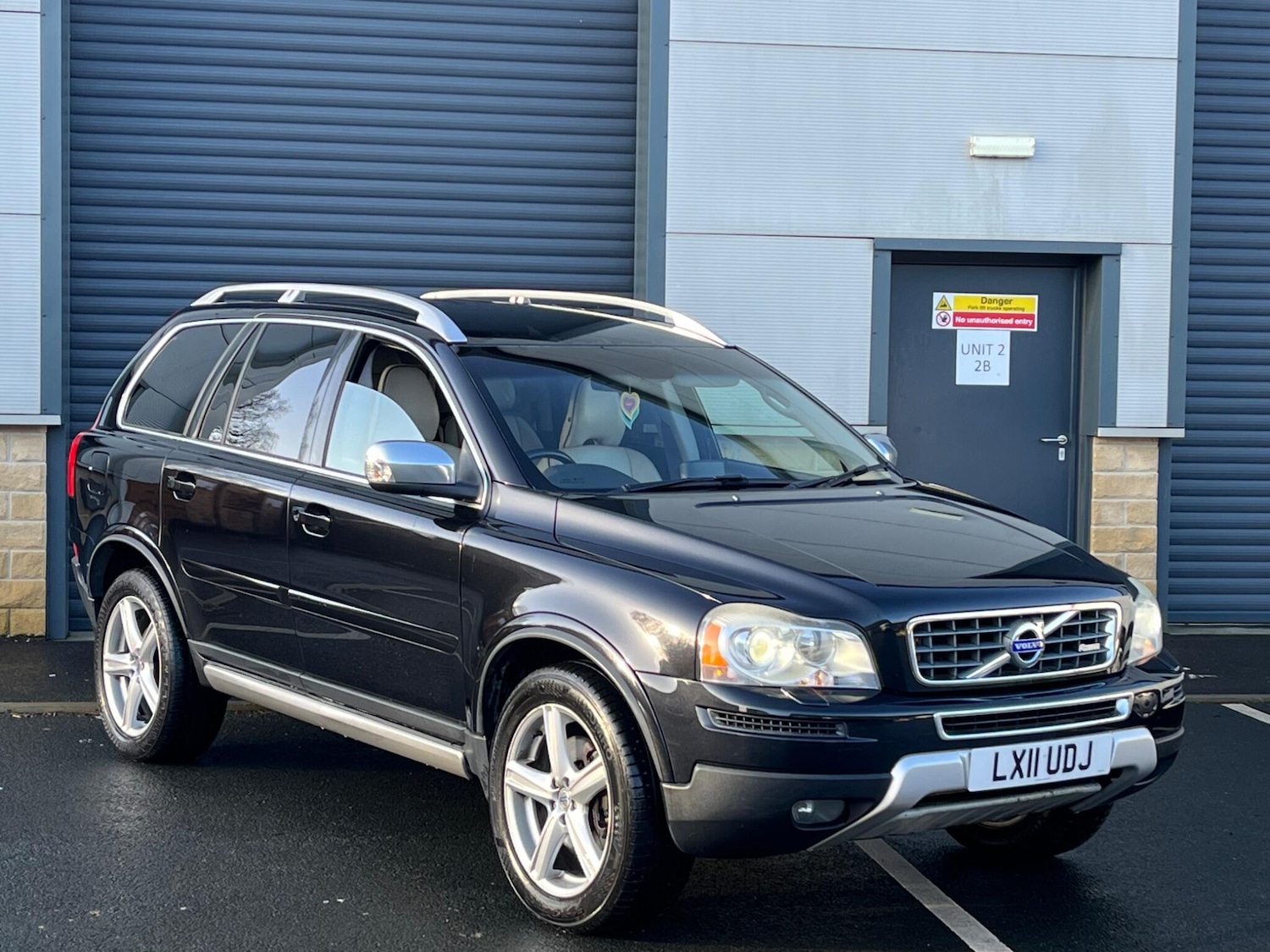 Used Volvo XC90 2011 for sale - 77396327: Photo 10