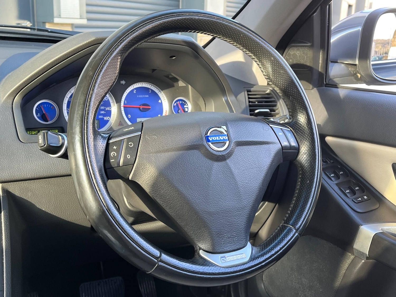 Used Volvo XC90 2011 for sale - 77396327: Photo 22