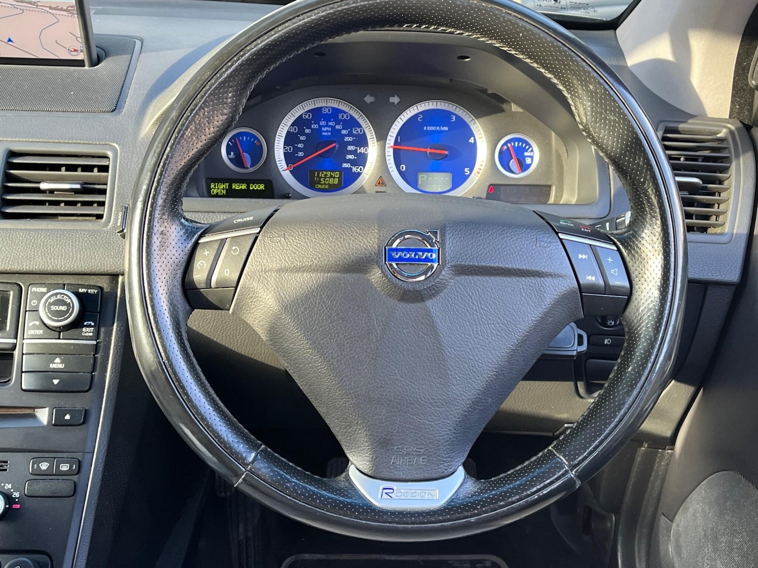 Used Volvo XC90 2011 for sale - 77396327: Photo 23