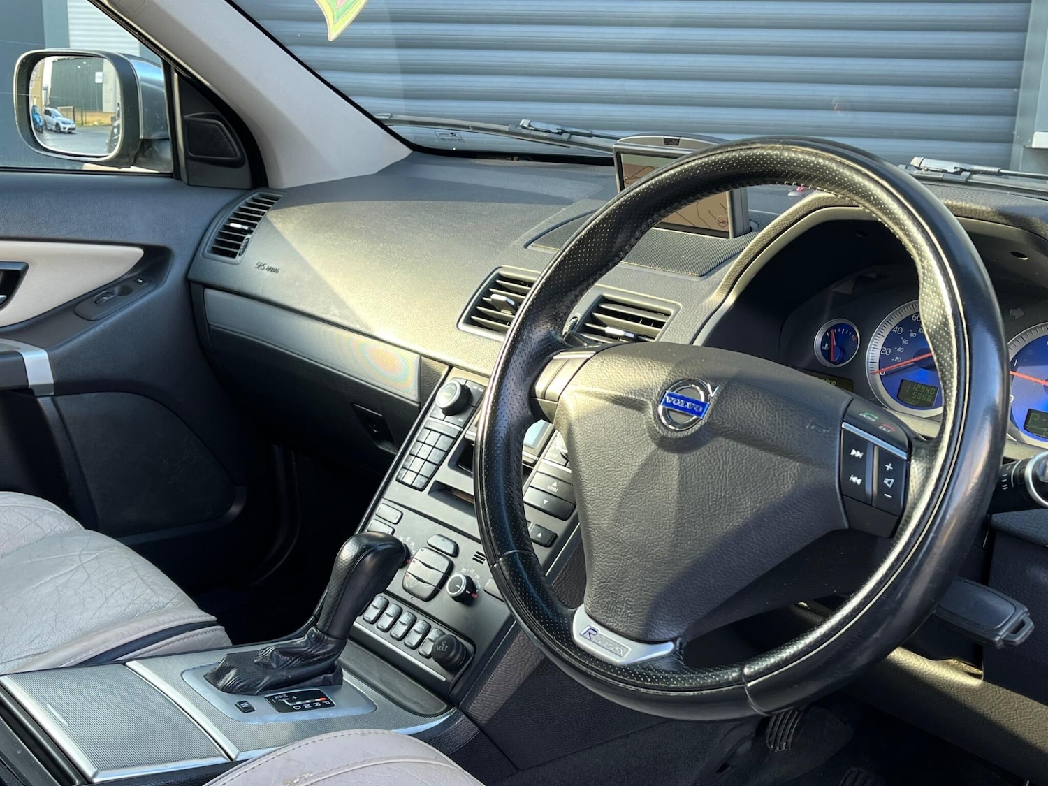 Used Volvo XC90 2011 for sale - 77396327: Photo 24