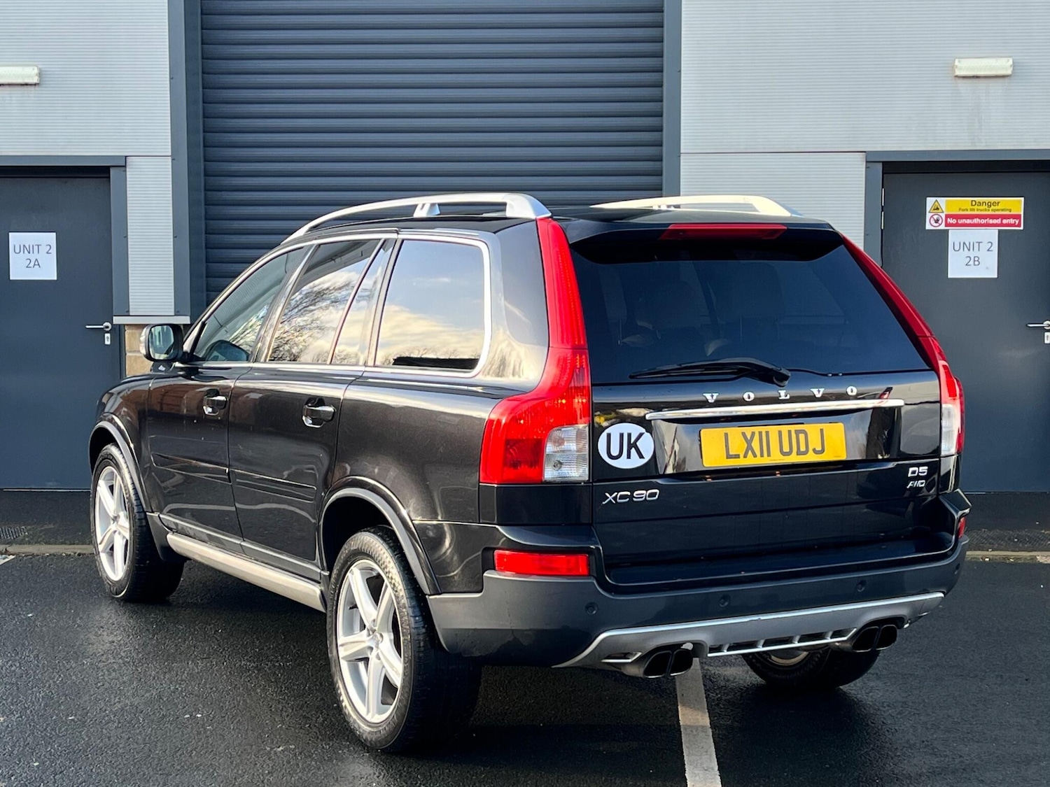 Used Volvo XC90 2011 for sale - 77396327: Photo 3