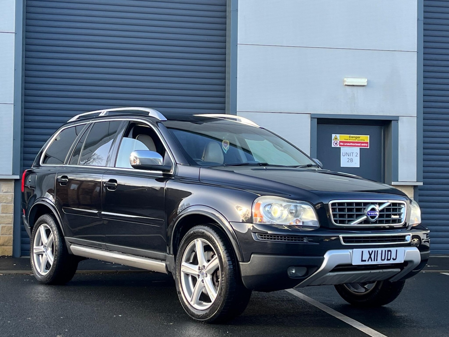 Used Volvo XC90 2011 for sale - 77396327: Photo 5