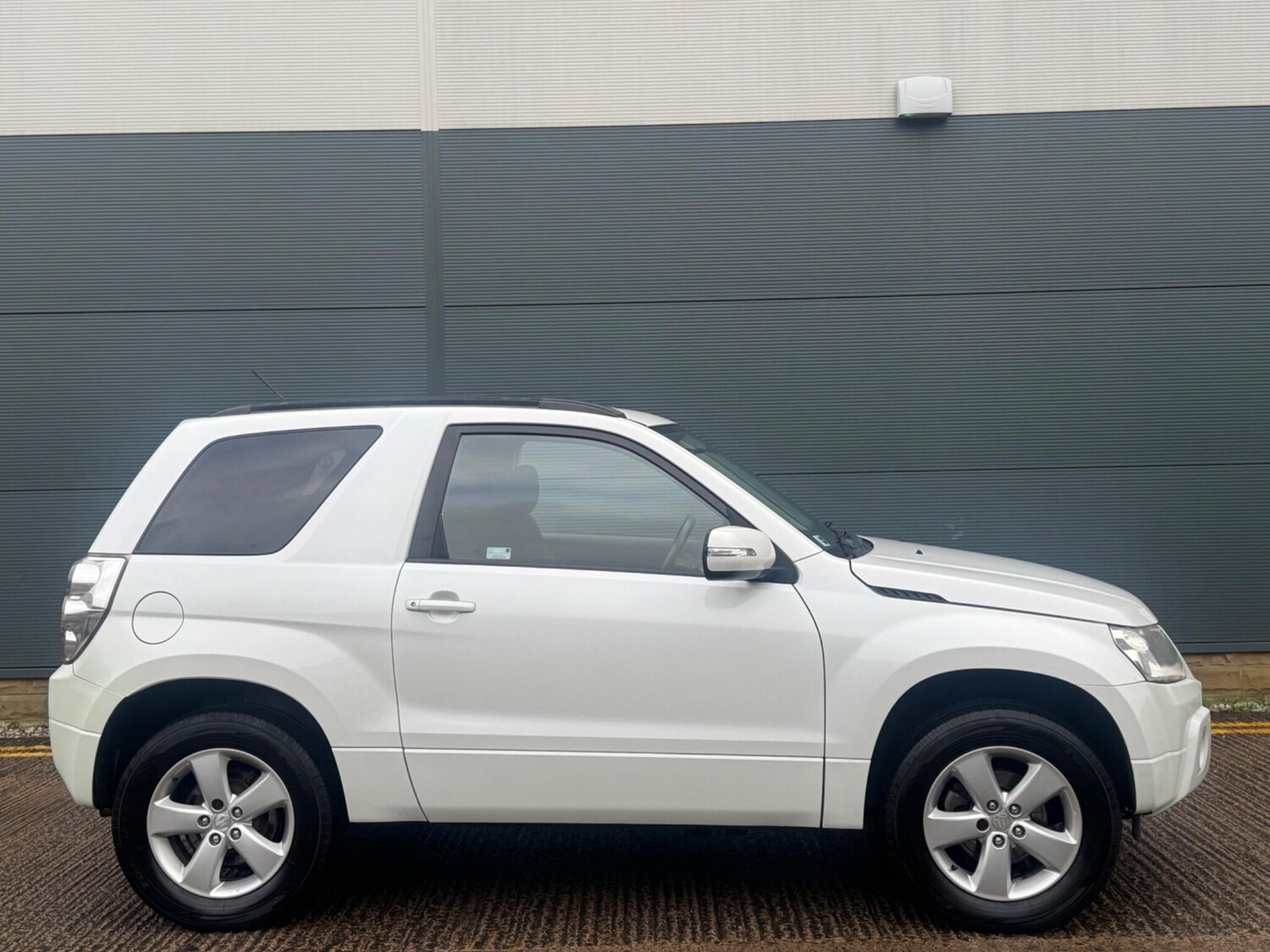 Used Suzuki Grand Vitara for sale - 77510011: Photo 15