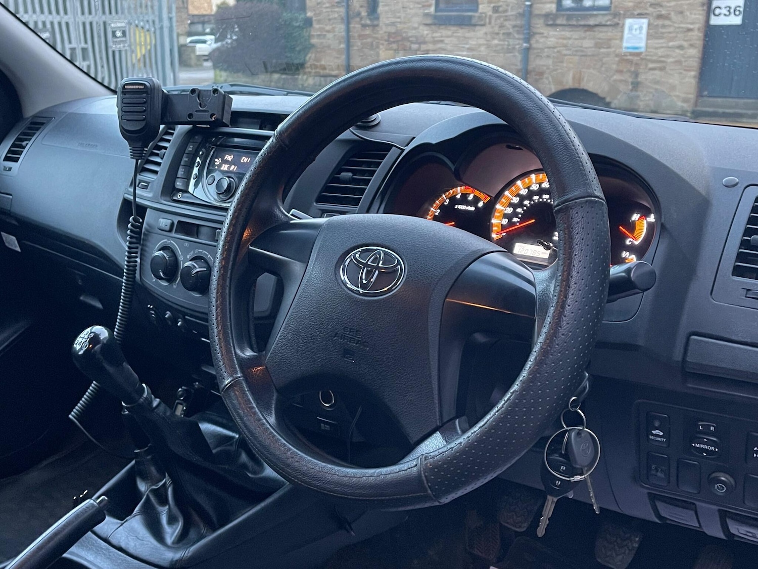 Used Toyota Hilux 2014 for sale - 77203515: Photo 50