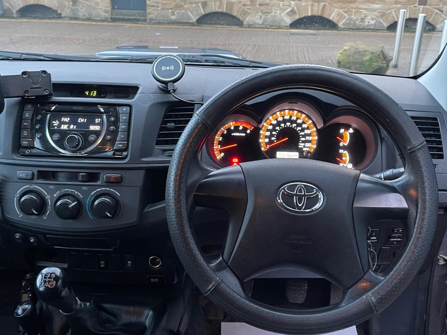 Used Toyota Hilux 2014 for sale - 77203515: Photo 51