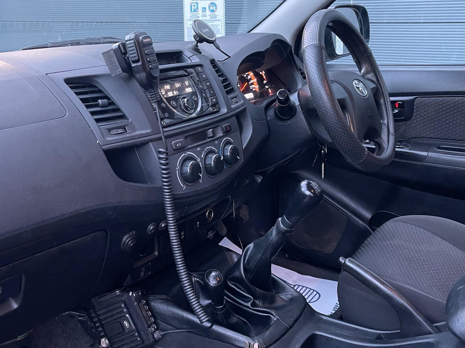 Used Toyota Hilux 2014 for sale - 77203515: Photo 56