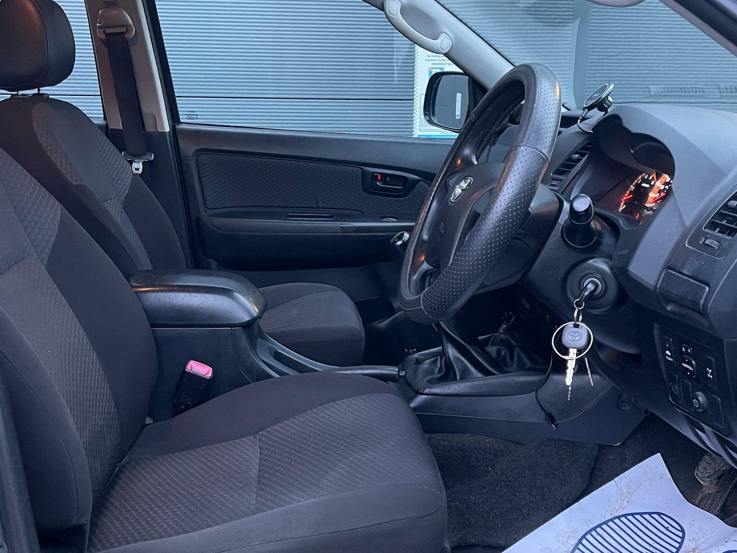 Used Toyota Hilux 2014 for sale - 77203515: Photo 63