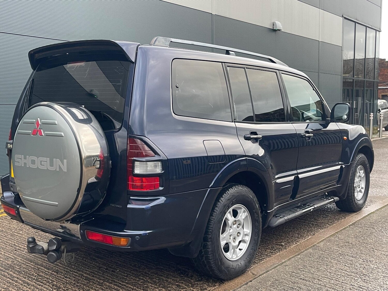 Used Mitsubishi Pajero for sale - 77496136: Photo 16