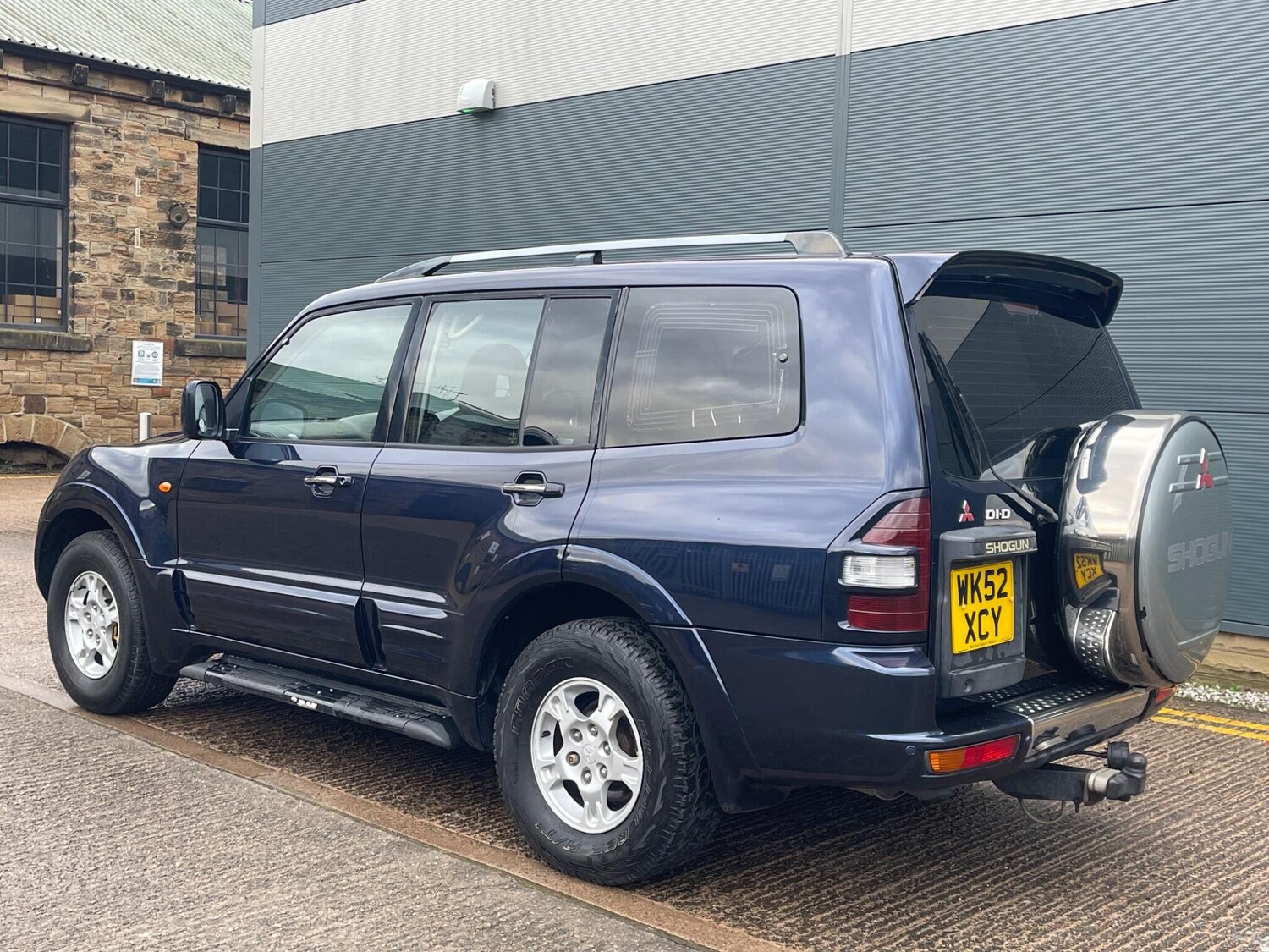 Used Mitsubishi Pajero for sale - 77496136: Photo 48