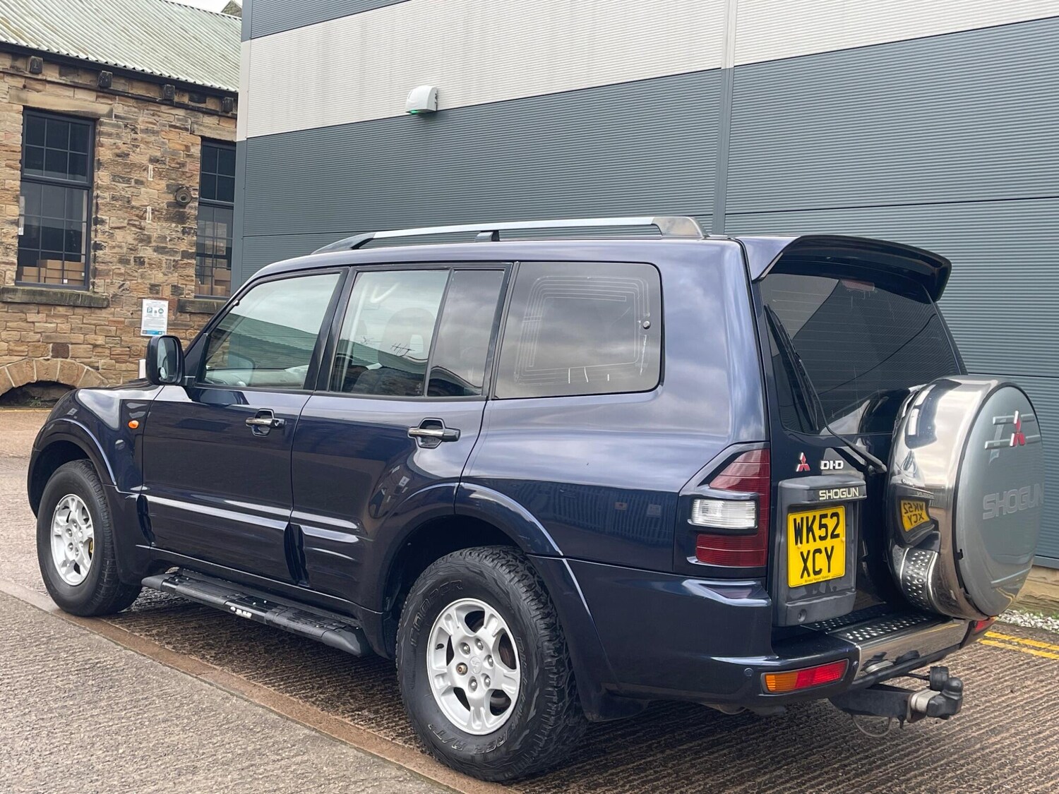 Used Mitsubishi Pajero for sale - 77496136: Photo 49