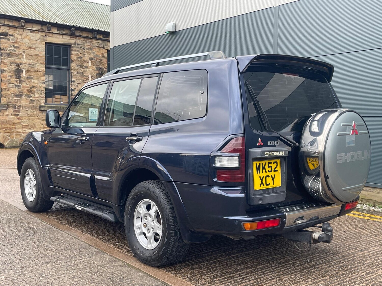 Used Mitsubishi Pajero for sale - 77496136: Photo 53