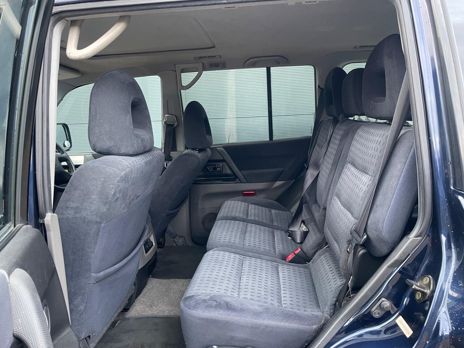 Used Mitsubishi Pajero for sale - 77496136: Photo 59