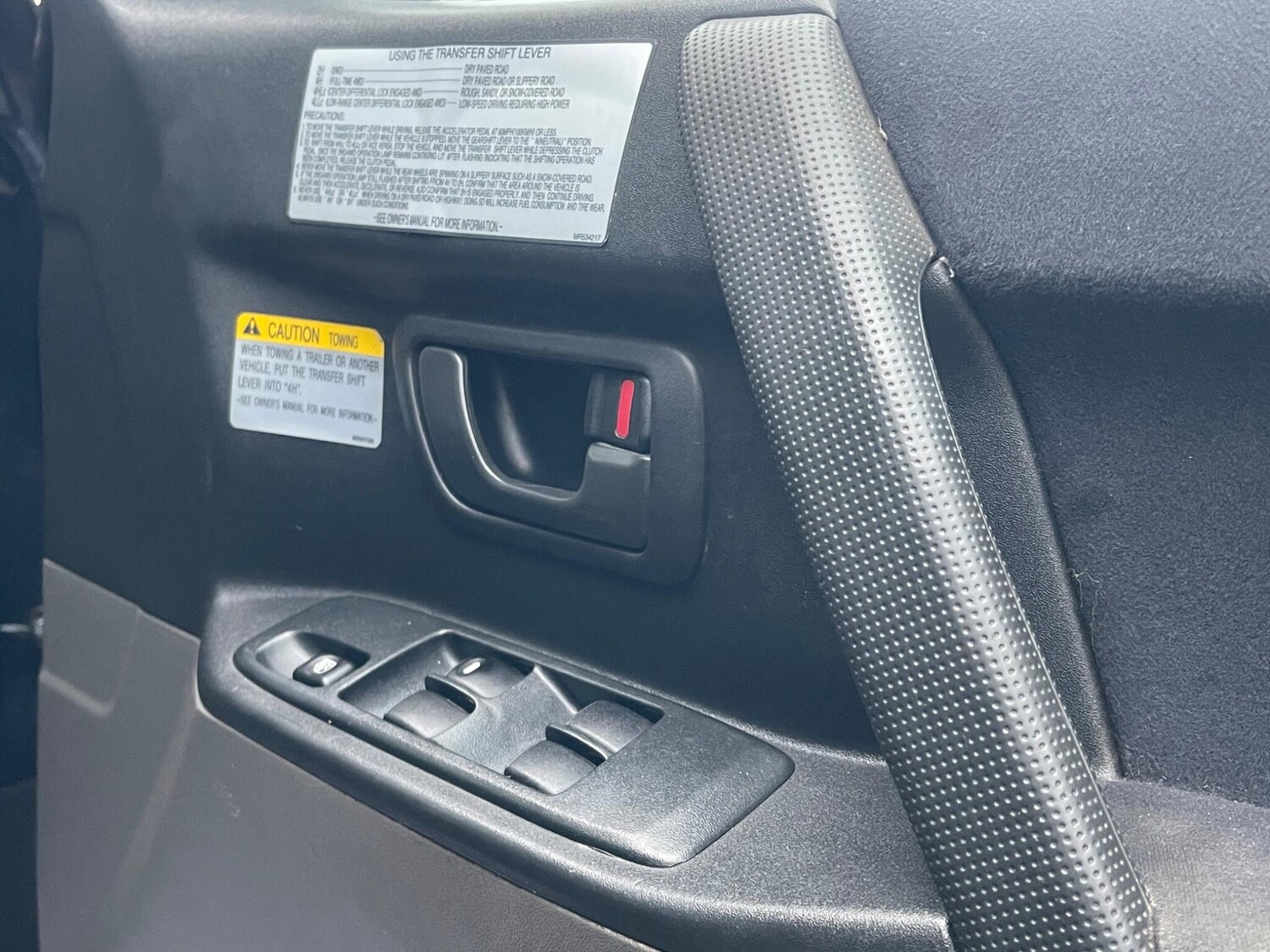 Used Mitsubishi Pajero for sale - 77496136: Photo 63