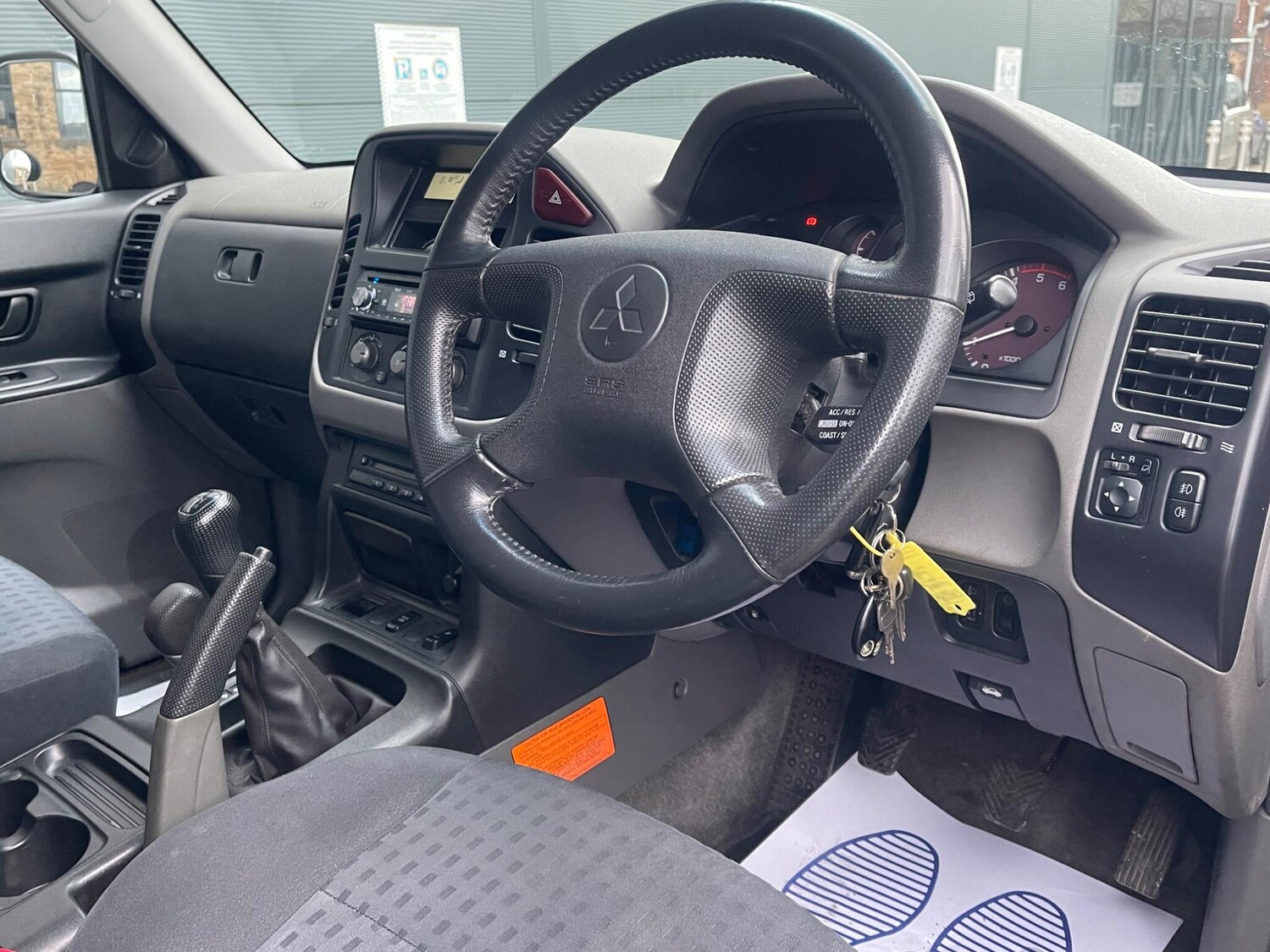 Used Mitsubishi Pajero for sale - 77496136: Photo 64