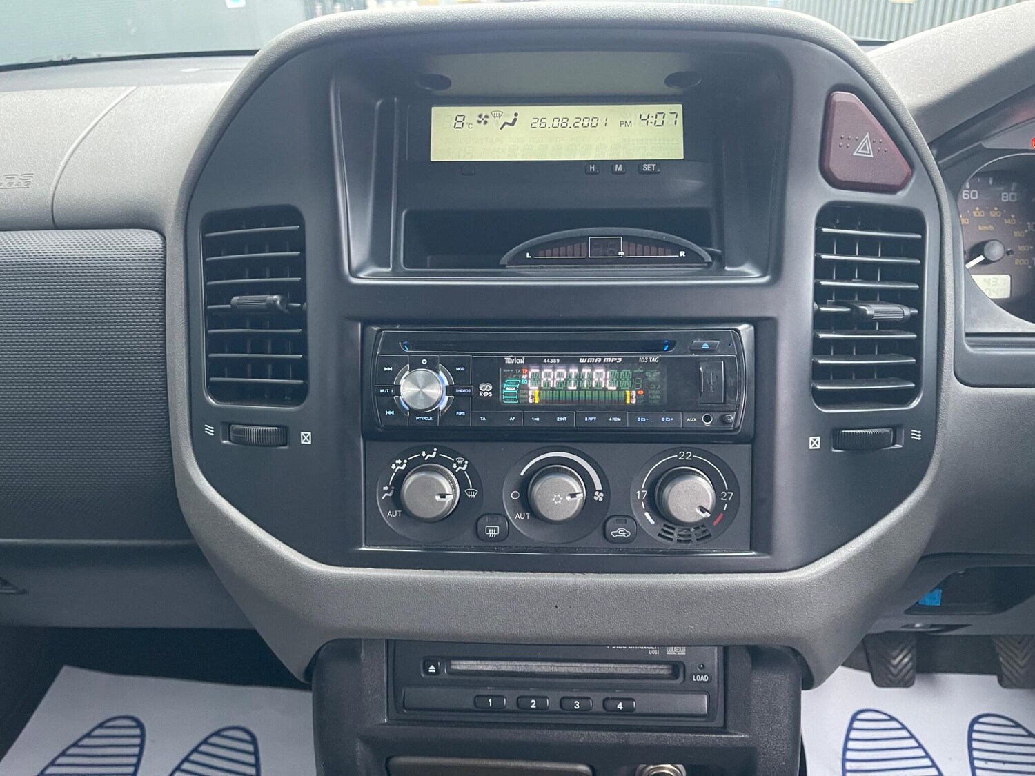 Used Mitsubishi Pajero for sale - 77496136: Photo 71